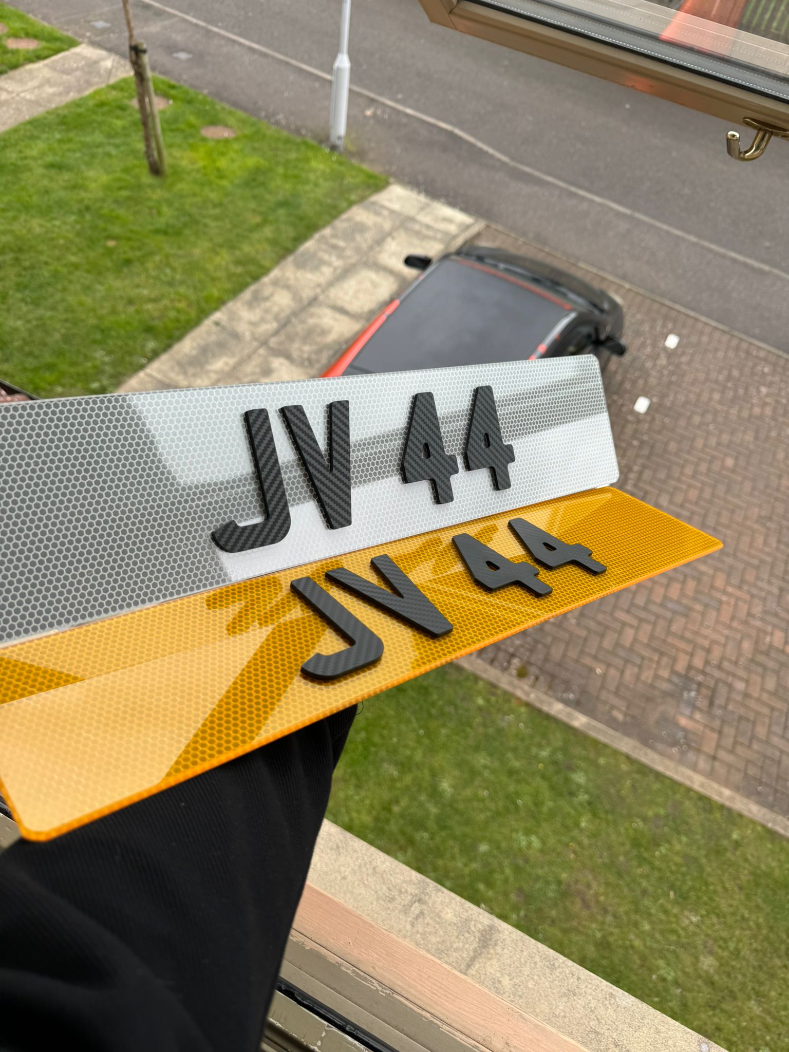 Honeycomb Number Plates with 4D Carbon Fibre Digits | Max Power Show Edition